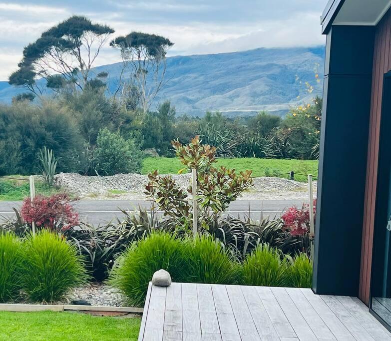 Villa Miss Eastons Whare à Westport Extérieur photo